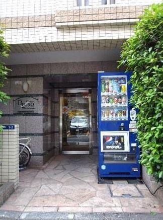 エントランス　プレール・ドゥーク新宿曙橋