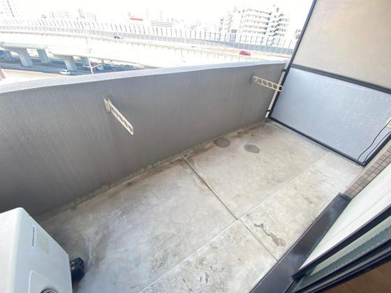 バルコニー　※別部屋の写真です