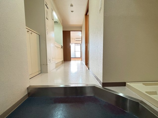 玄関　詳細は、RISUMO江坂本店までお問合せください♪