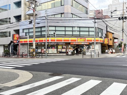 コンビニ　デイリーヤマザキ淀川西中島店（コンビニ）まで122m