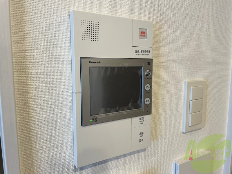 その他設備　ＴＶモニター付インターホンです。来客者の顔が見えるので安心！