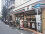コンビニ　セブンイレブン大阪中崎西店（コンビニ）まで585m