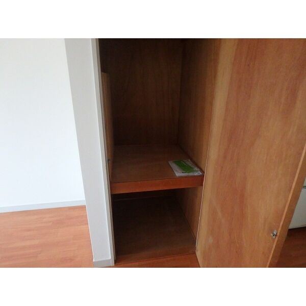 収納　掲載写真は同型モデルを掲載しており実際のお部屋と仕様等が異な