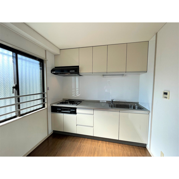 キッチン　※同物件・同タイプの写真です。