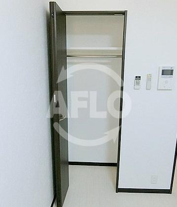 収納　グランパシフィック天満橋　クローゼット