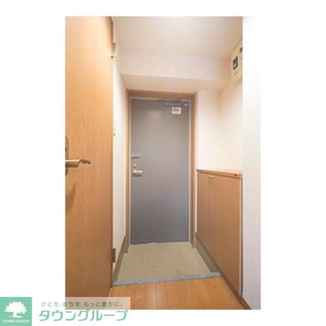 玄関　※写真は同タイプ住戸です。