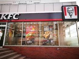 飲食店　ケンタッキーフライドチキン白石店（飲食店）まで818m