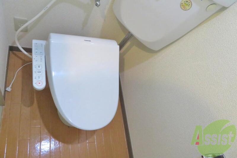 トイレ　バス・トイレ別で清潔、快適に使えそうですね。