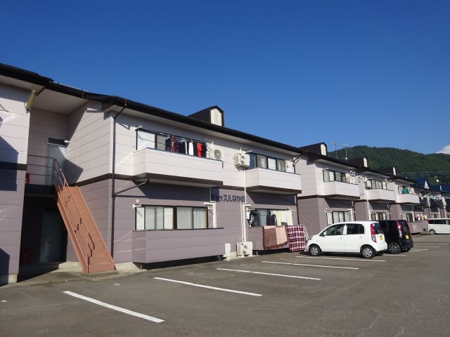 キャッスルなかのＢ棟の建物外観