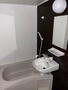 バス・シャワールーム　広くはないですがトイレと分かれてます。