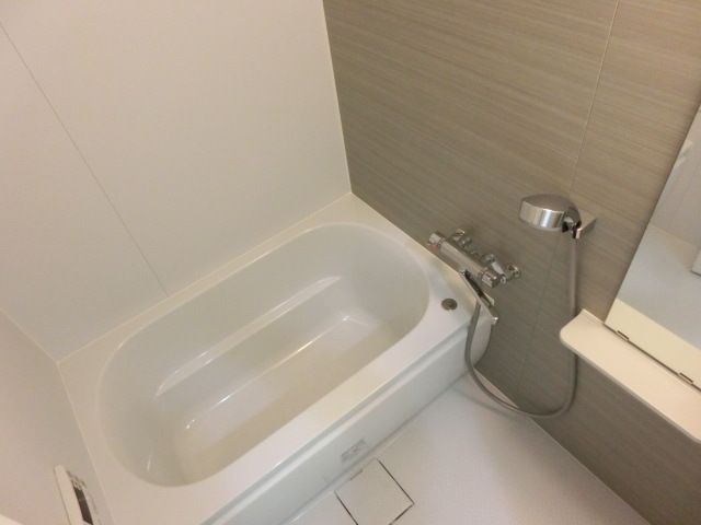 バス・シャワールーム　ゆったりバスルーム