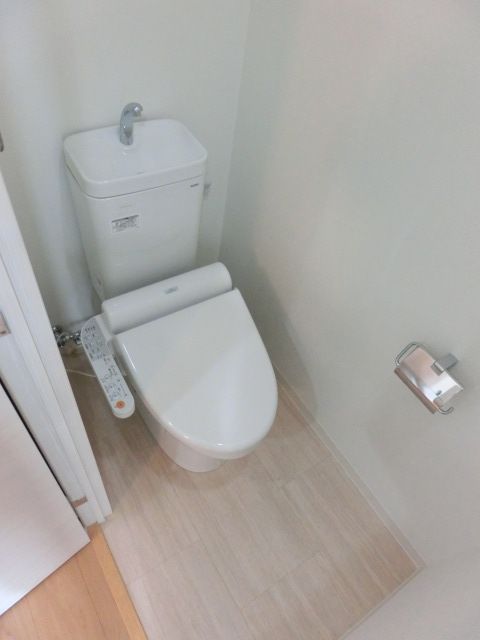トイレ　ウォシュレット完備