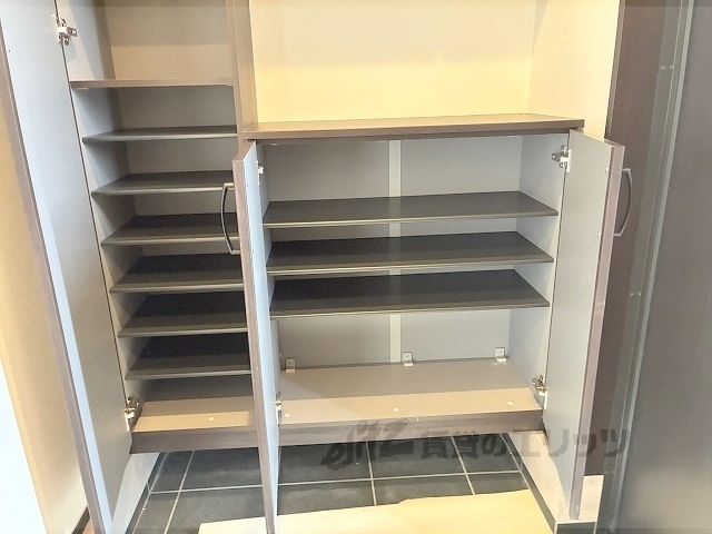 収納　下駄箱