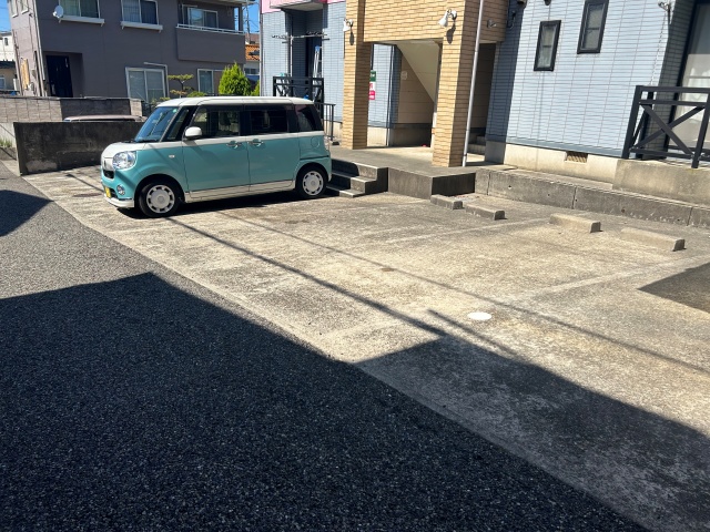 駐車場　敷地内駐車場