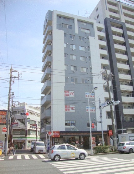 建物外観　1990年2月築　SRC鉄骨鉄筋コンクリート造地上11階地下