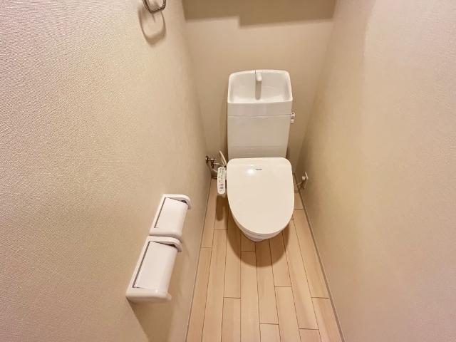 トイレ　シャワー付トイレ