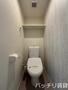 トイレ　別号室タイプの為、現状を優先致します。