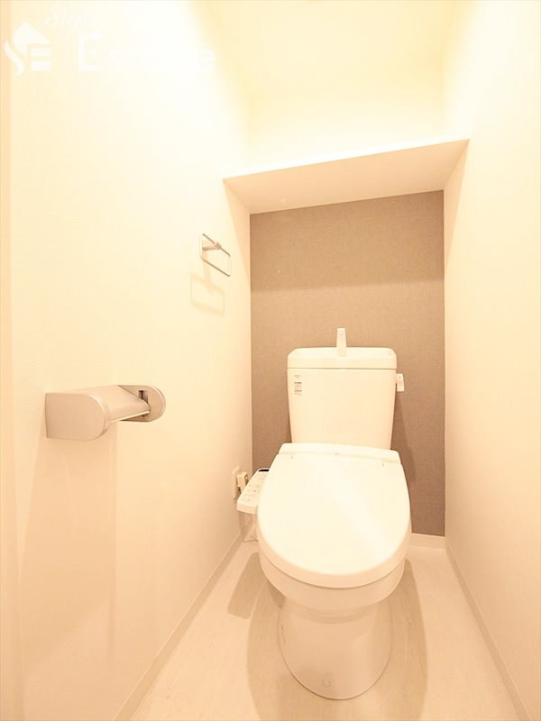 トイレ　温水洗浄便座