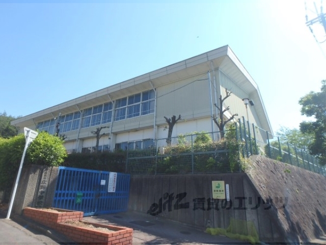 中学校　広野中学校（中学校）まで1800m