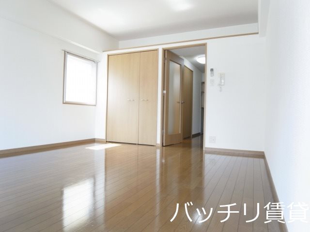 居室・リビング　別号室イメージの為、現状を優先致します。