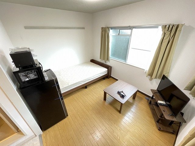 居室・リビング　家具家電は設備。