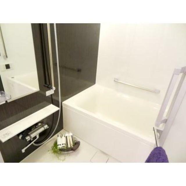 バス・シャワールーム　※写真は同タイプ住戸です。