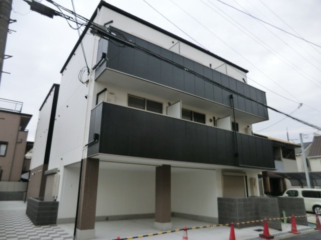 建物外観　オートロック付きで安心です♪