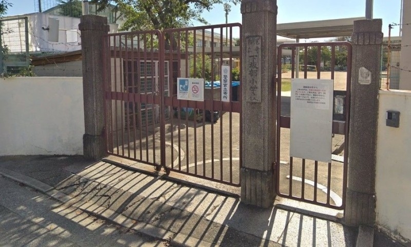 小学校　尼崎市立下坂部小学校（小学校）まで2158m