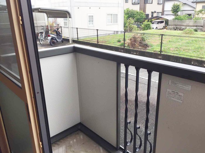 バルコニー　陽当たり良好なバルコニーです