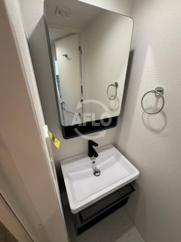 洗面設備　セレニテ谷町四丁目アリエ　洗面所