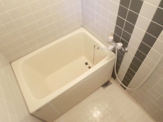 バス・シャワールーム　別部屋参考写真