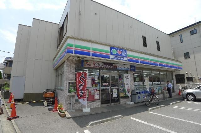 コンビニ　スリーエフ（コンビニ）まで800m