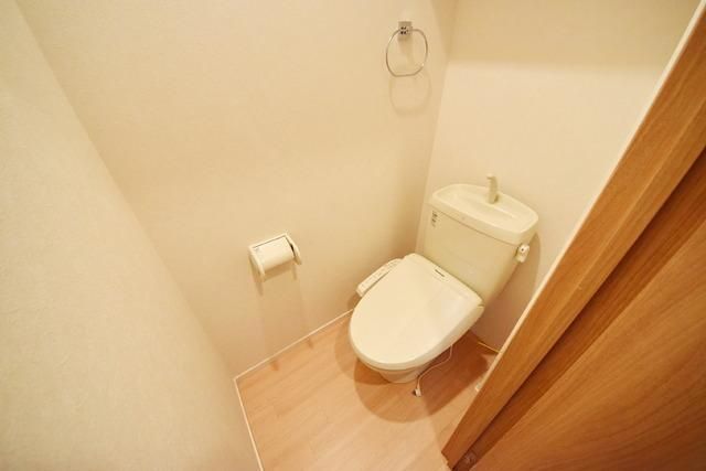 トイレ　※別部屋参考写真