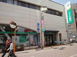 銀行　りそな銀行 花小金井支店（銀行）まで365m