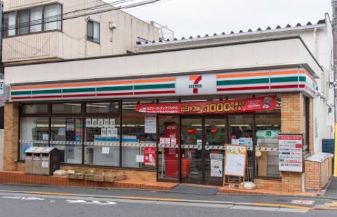 コンビニ　セブンイレブン 新宿神楽坂駅西店（コンビニ）まで116m