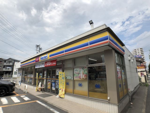 コンビニ　ミニストップ（コンビニ）まで290m