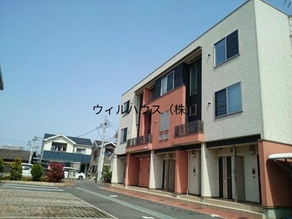 駐車場　敷地内駐車場！