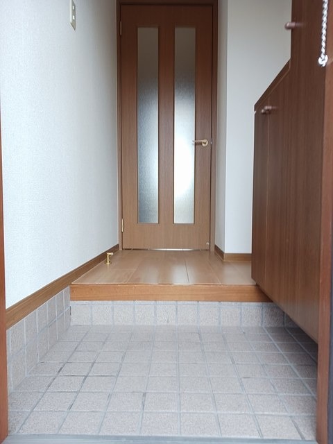 玄関　図面と現状に相違がある場合には現状を優先