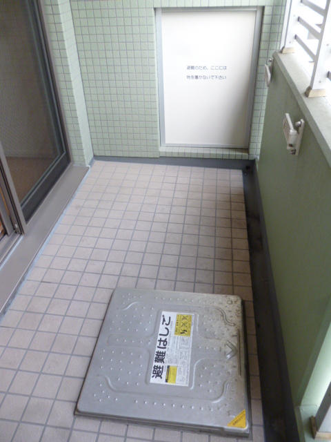 バルコニー　広々としたバルコニーです