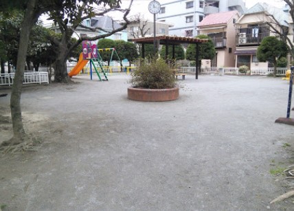 公園　萩中一丁目公園（公園）まで437m