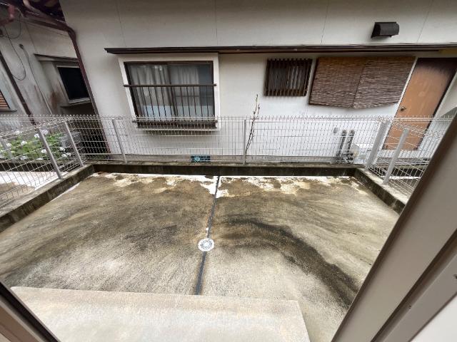 バルコニー　庭