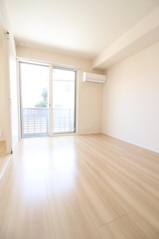 居室・リビング　※他部屋参考写真
