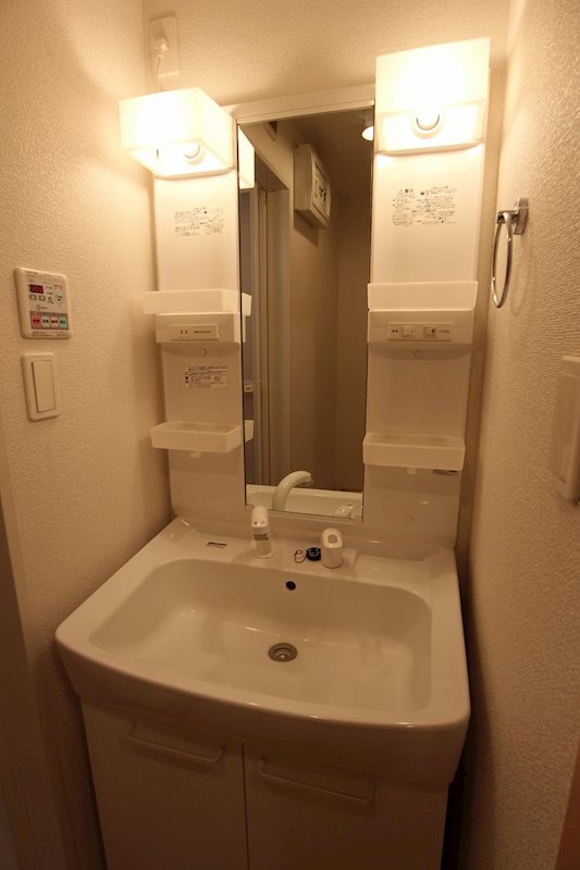 洗面設備　お部屋探しは地域に詳しい当店へ。
