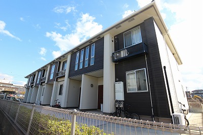 建物外観　他の不動産屋さんのネット掲載物件も全てご紹介可能です。