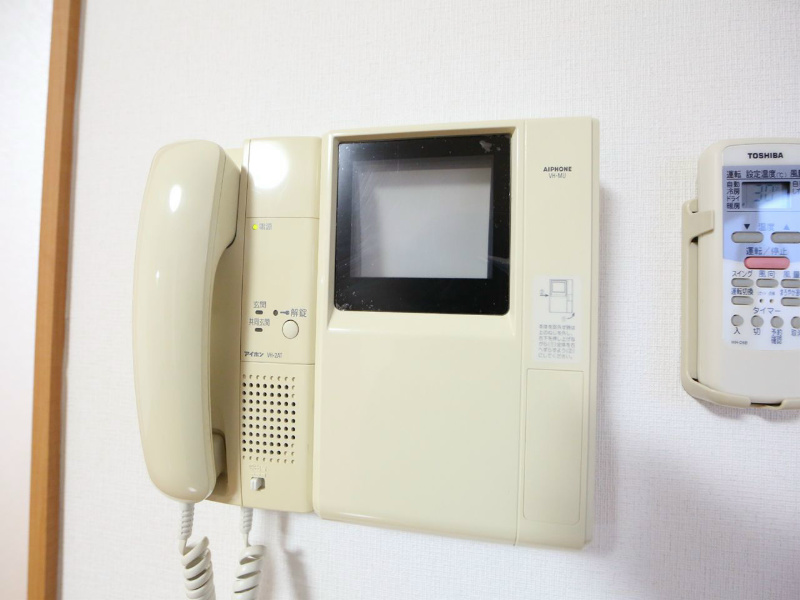セキュリティ　TVモニター付インターホン