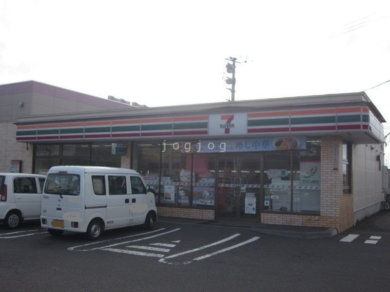 コンビニ　セブンイレブン厚別区札幌厚別東5条店（コンビニ）まで690m