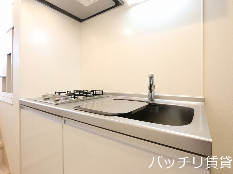キッチン　同型タイプの為、現状を優先致します。