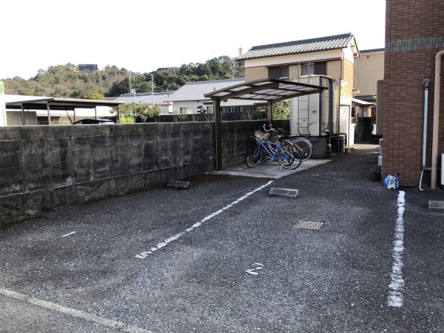 駐車場　現況を優先します。（撮影時期：2021年3月）