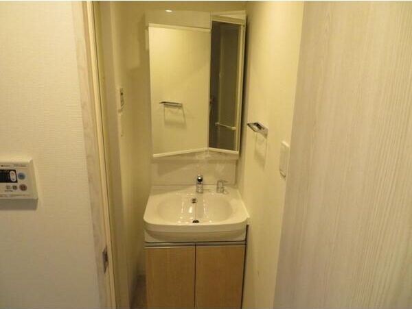 洗面設備　洗面所です