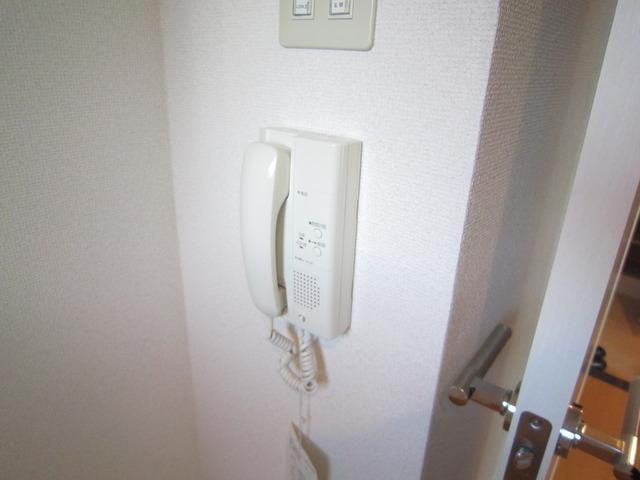 セキュリティ　オートロック完備
